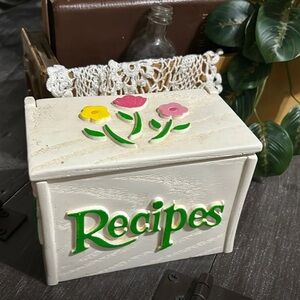 Vintage Floral Recipe Box with Green Accents